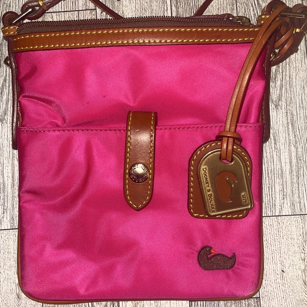 Dooney & Bourke crossbody purse